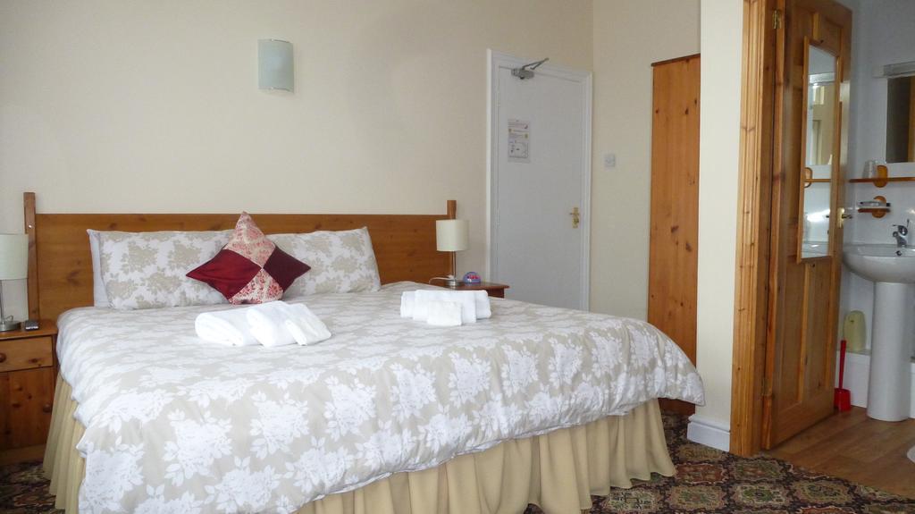 Whitehall Guest House Colwyn Bay Extérieur photo
